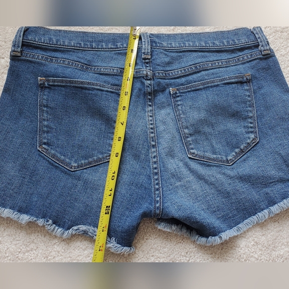 Gap 1969 Denim Medium Wash Shorts (size 30) - Picture 4 of 6